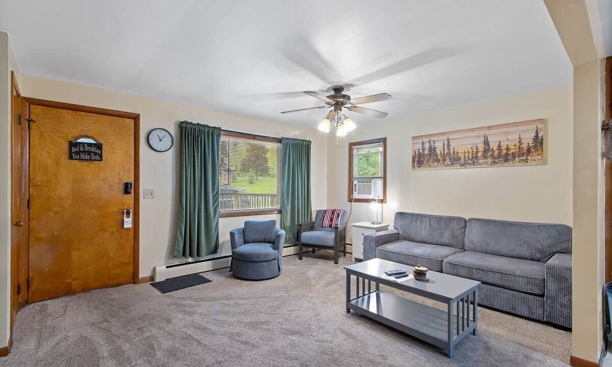Photo of Livingroom in Montello