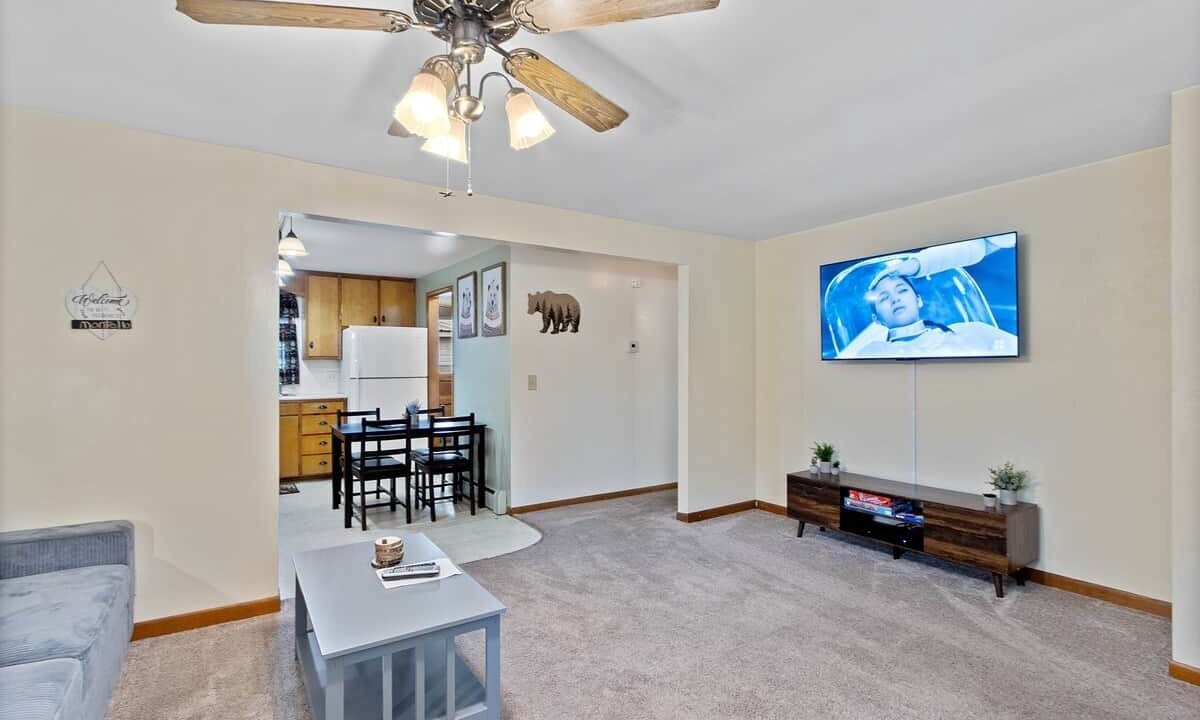 Photo of Livingroom in Montello
