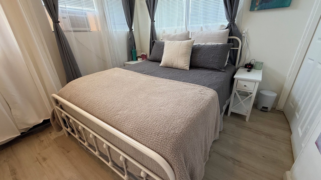 Photo of Bedroom in Thousand Oaks