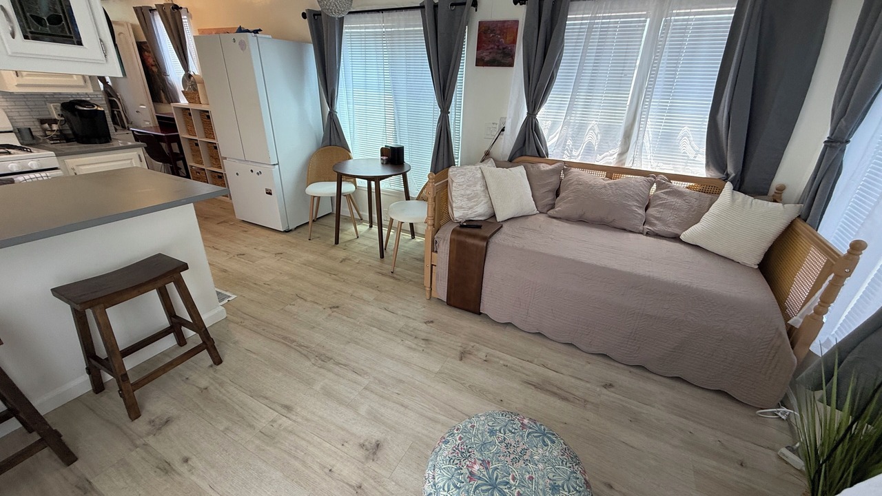 Photo of Bedroom in Thousand Oaks