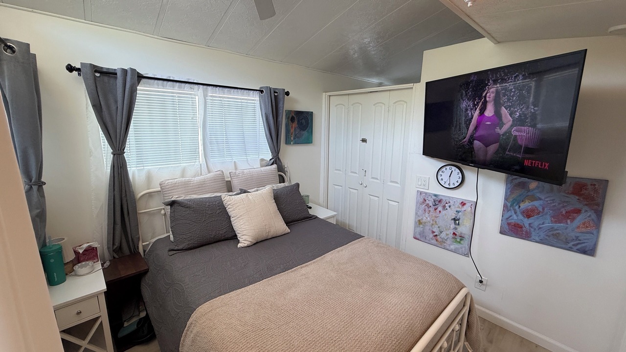 Photo of Bedroom in Thousand Oaks
