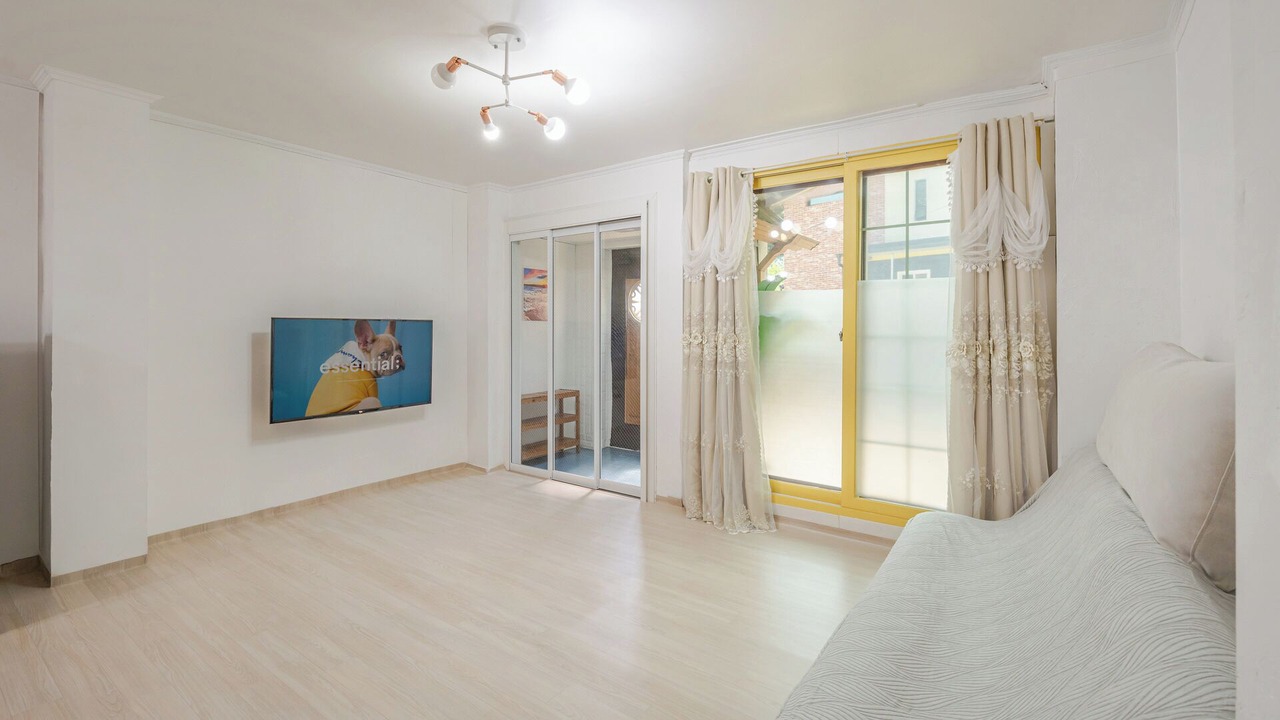 Photo of Bedroom in Deokhyeon