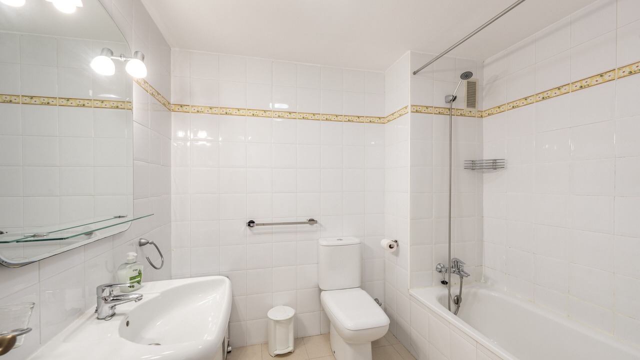 Photo of Bathroom in Urbanizacion Hacienda las Chapas