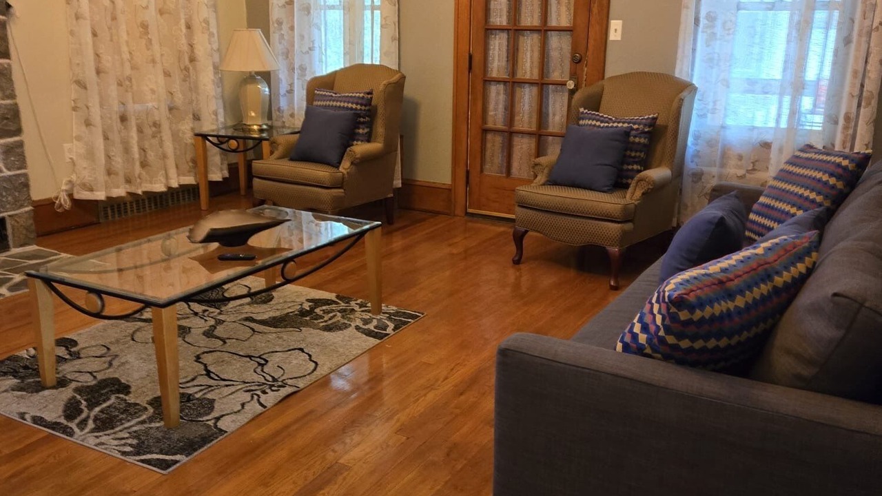 Photo of Livingroom in East Stroudsburg