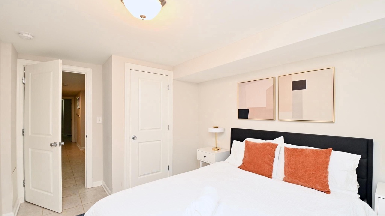 Photo of Bedroom in Near Northeast