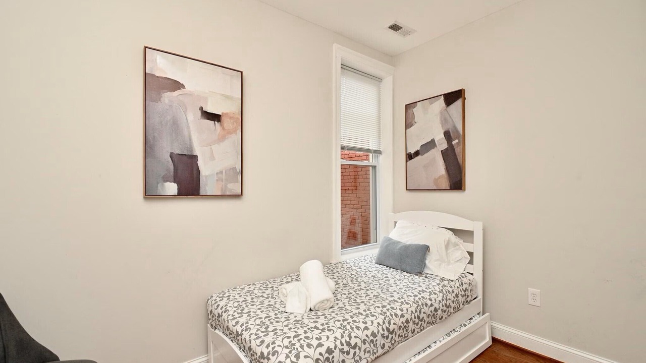 Photo of Bedroom in Near Northeast