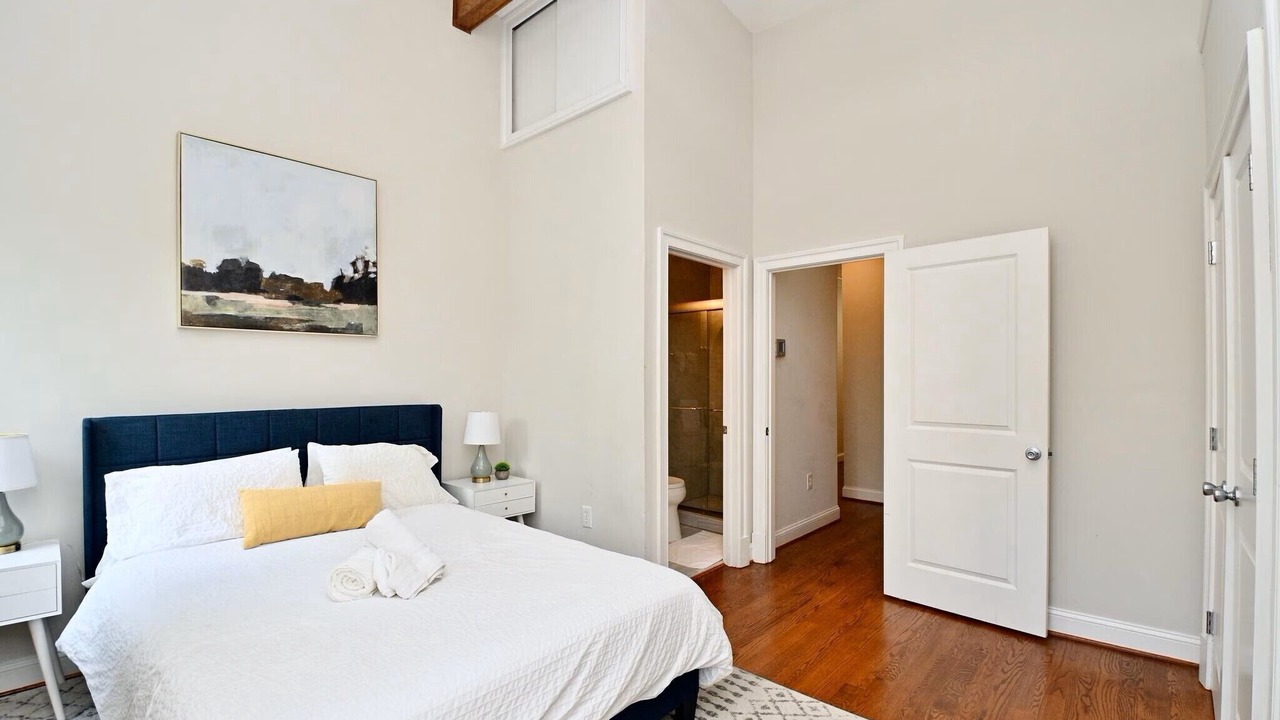 Photo of Bedroom in Near Northeast