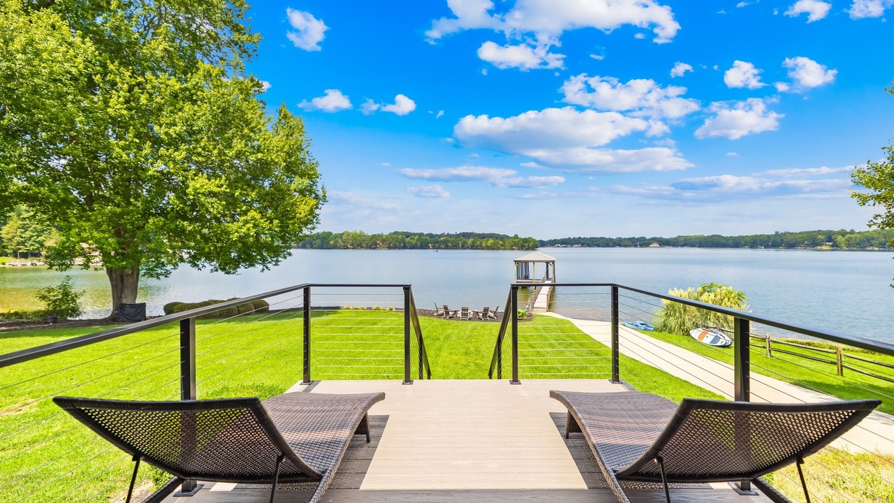 Photo of Patio Balcony in Lake Norman of Catawba