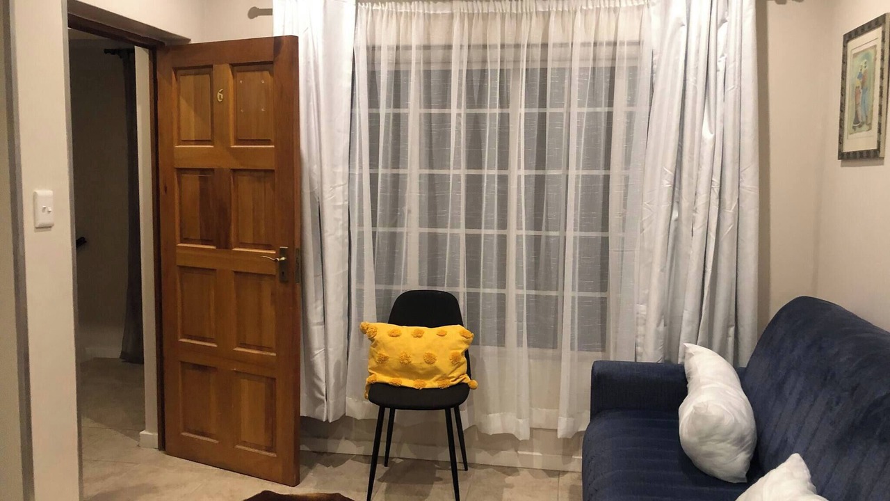 Photo of Livingroom in Greater Johannesburg Metropolitan Area