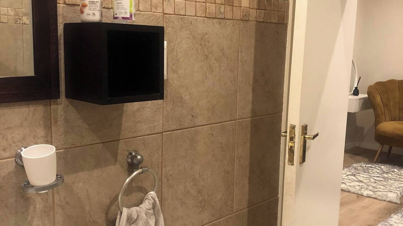 Photo of Bathroom in Greater Johannesburg Metropolitan Area
