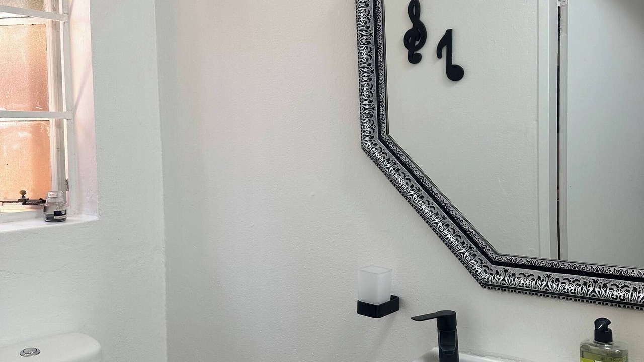 Photo of Bathroom in Greater Johannesburg Metropolitan Area