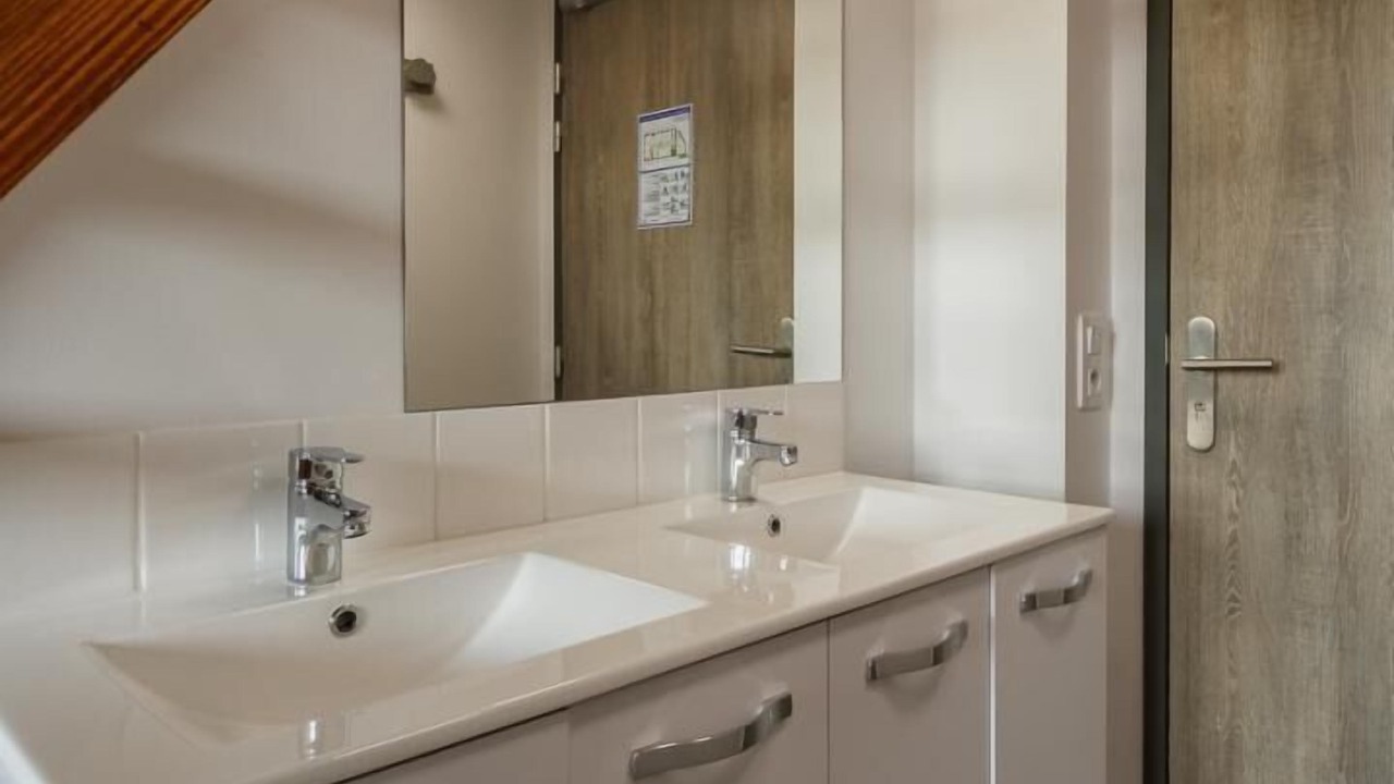 Photo of Bathroom in Saint-Nicolas-la-Chapelle
