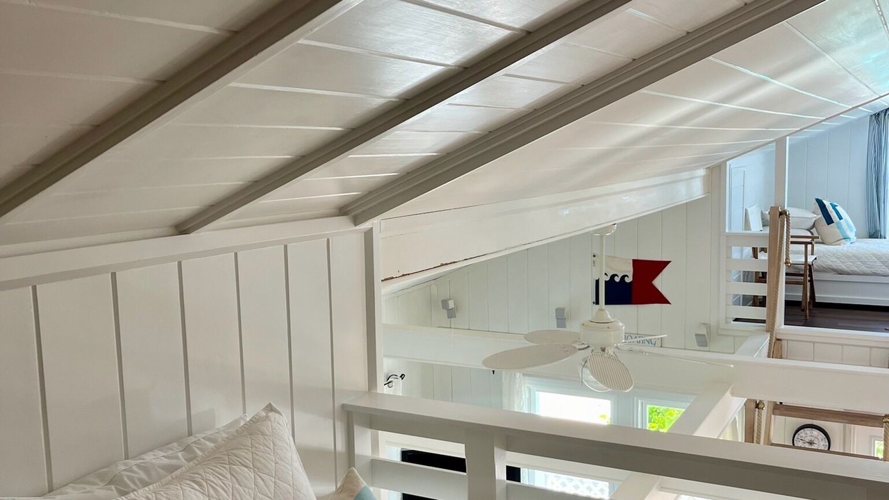 Photo of Bedroom in Man O War Cay