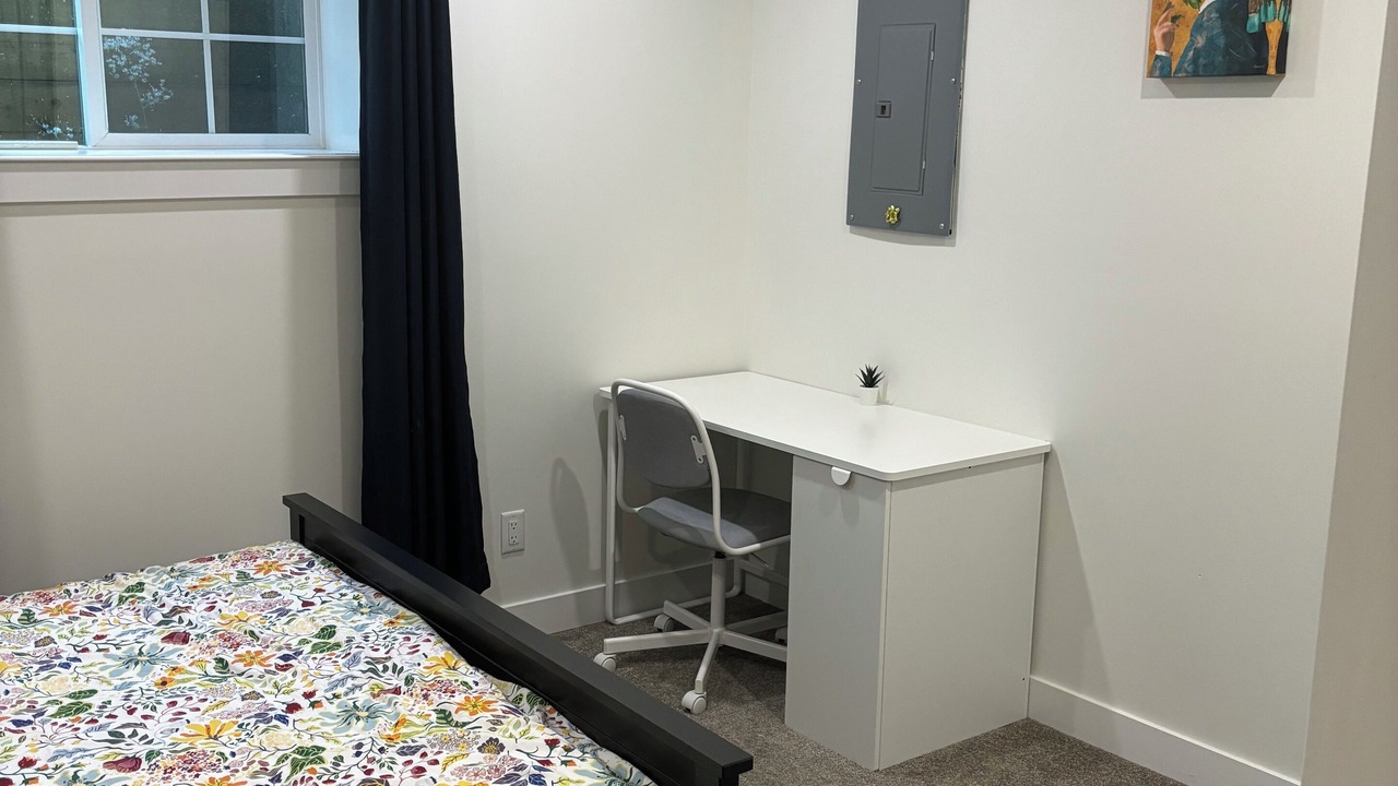 Photo of Bedroom in Canyon Heights