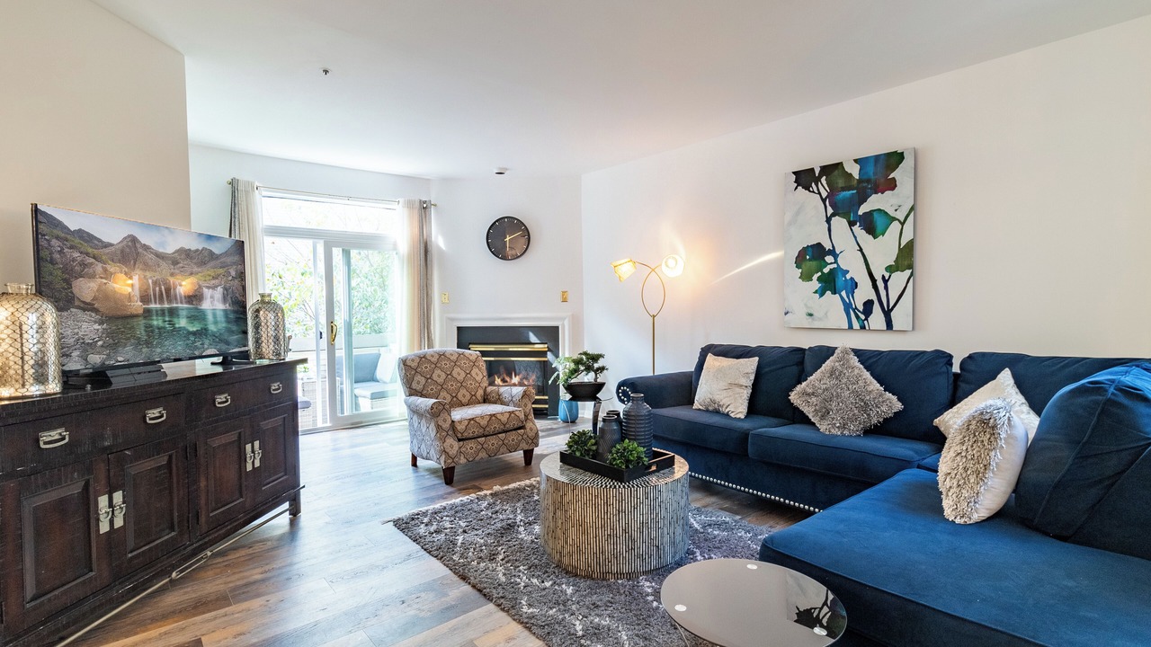 Photo of Livingroom in Montgomery Village
