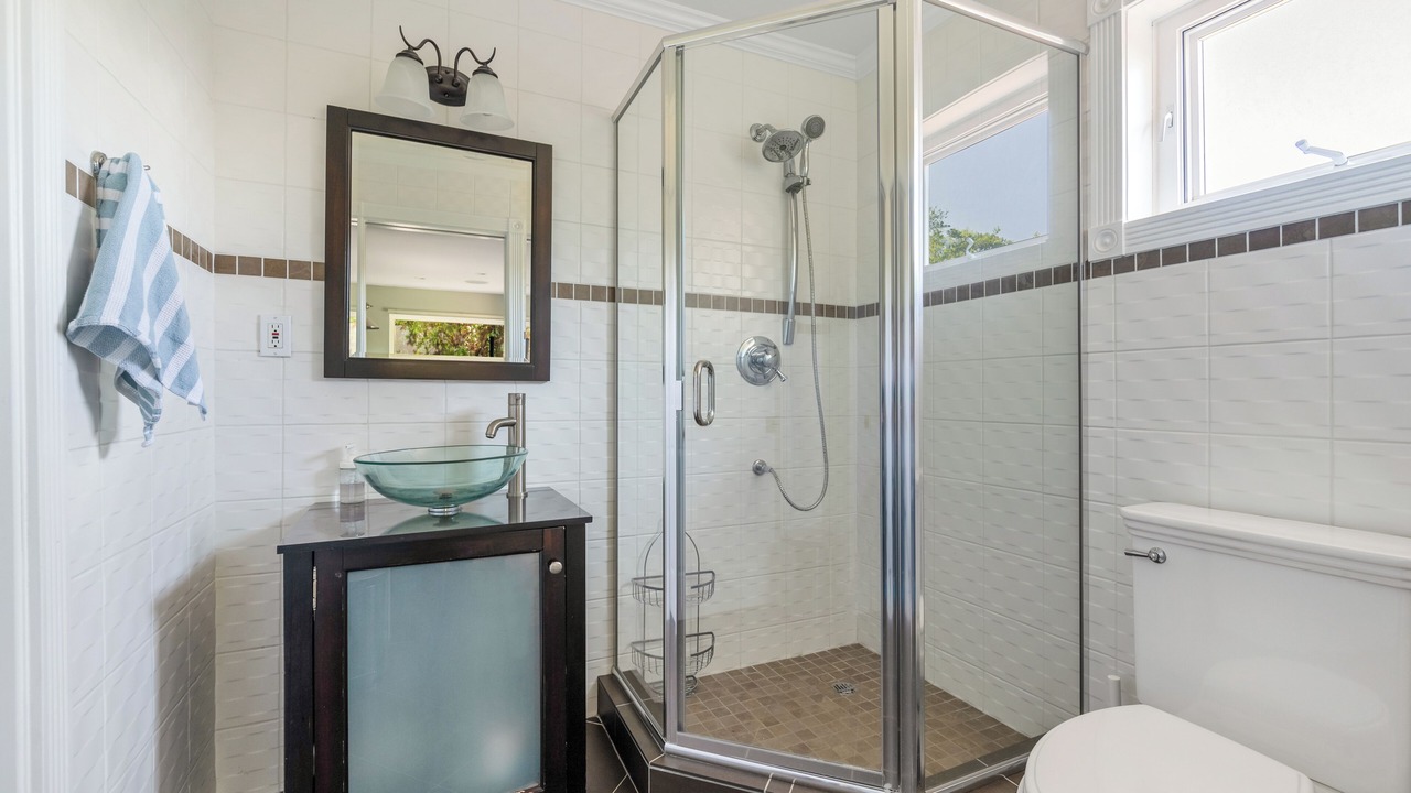 Photo of Bathroom in West Vancouver