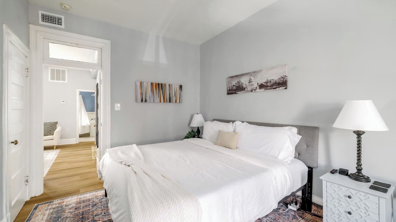 Photo of Bedroom in Adams Morgan