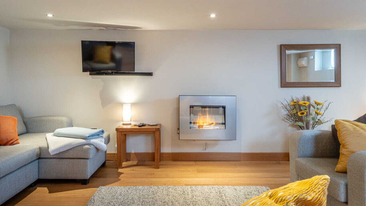 Photo of Livingroom in Shottery