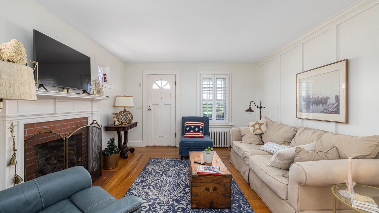 Photo of Livingroom in Little Compton