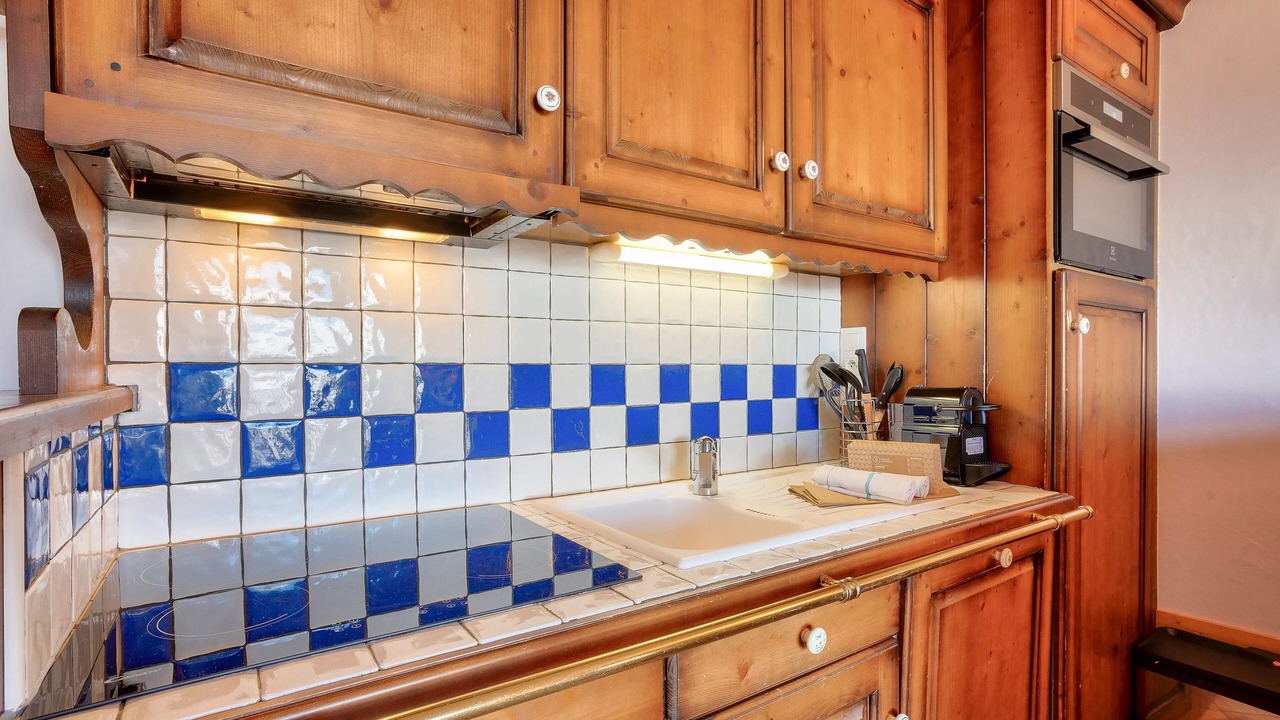 Photo of Kitchen in Arc-1800