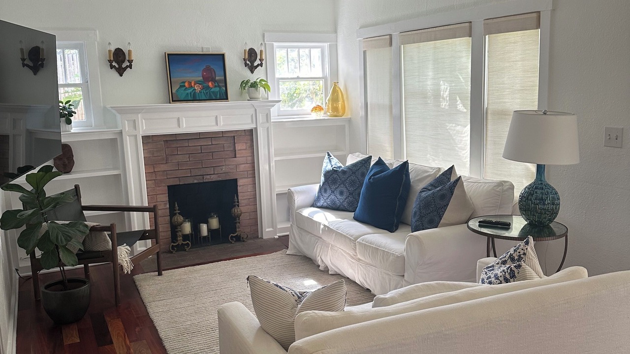 Photo of Livingroom in West Beach