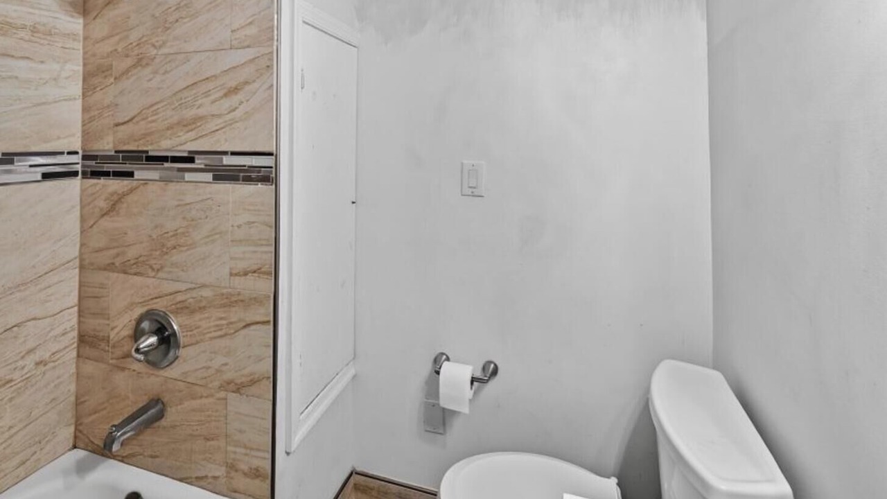 Photo of Bathroom in New Carrollton