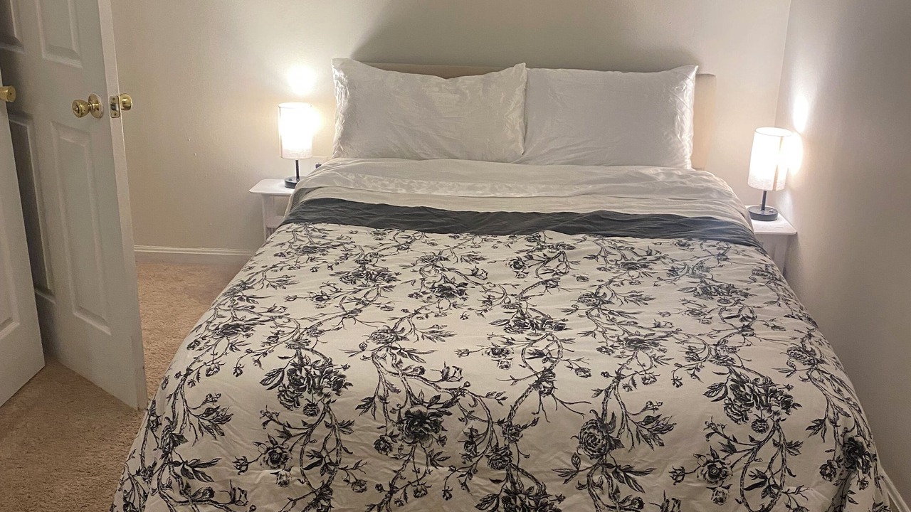 Photo of Bedroom in Calverton