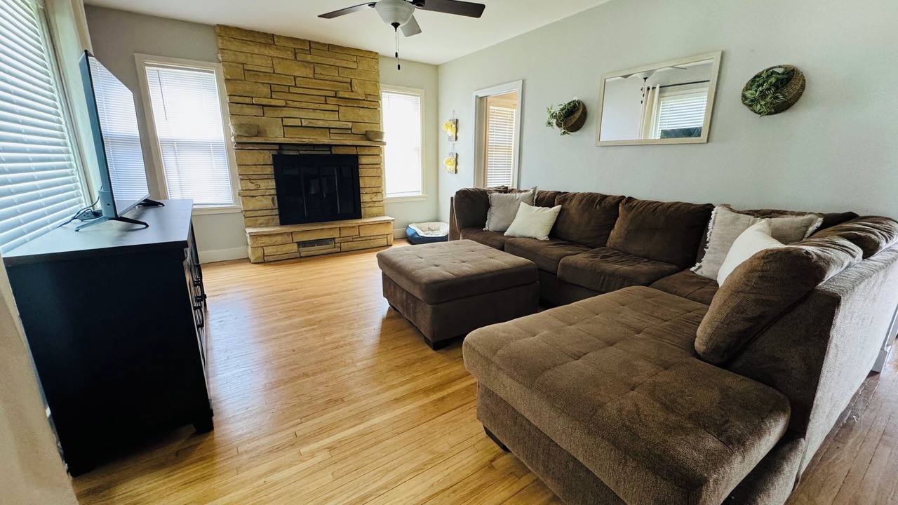 Photo of Livingroom in Dubuque