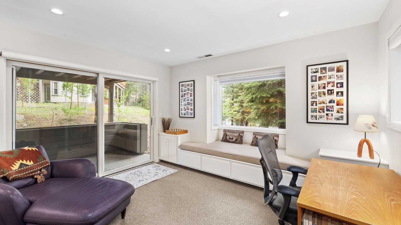 Photo of Livingroom in Olympic Valley