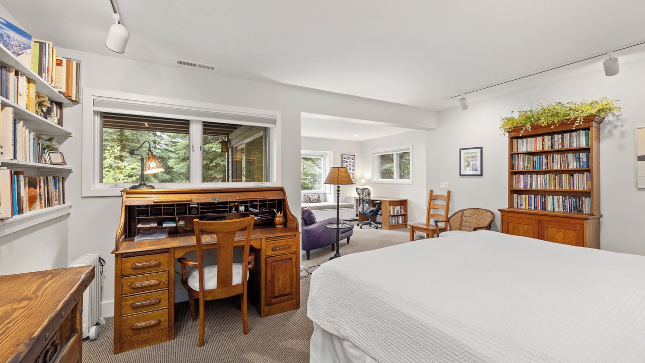 Photo of Bedroom in Olympic Valley