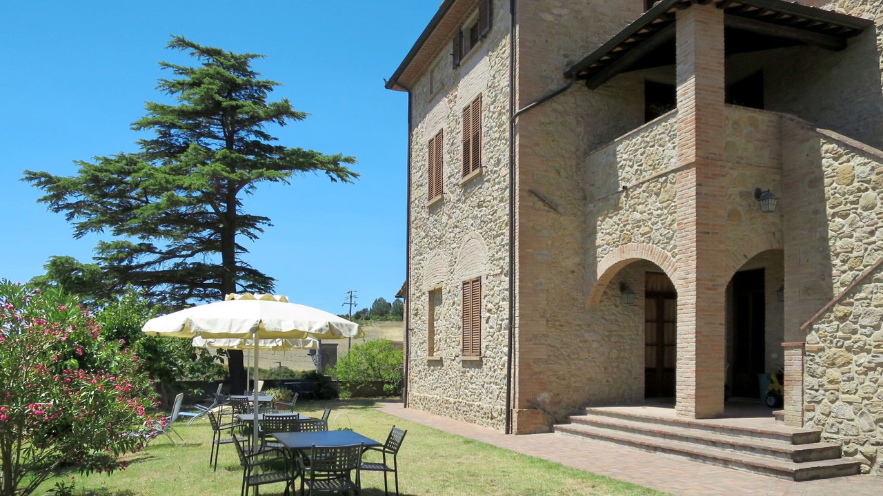 Photo of Others in Volterra