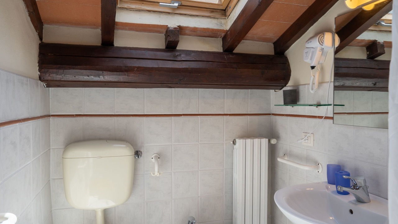 Photo of Bathroom in Londa