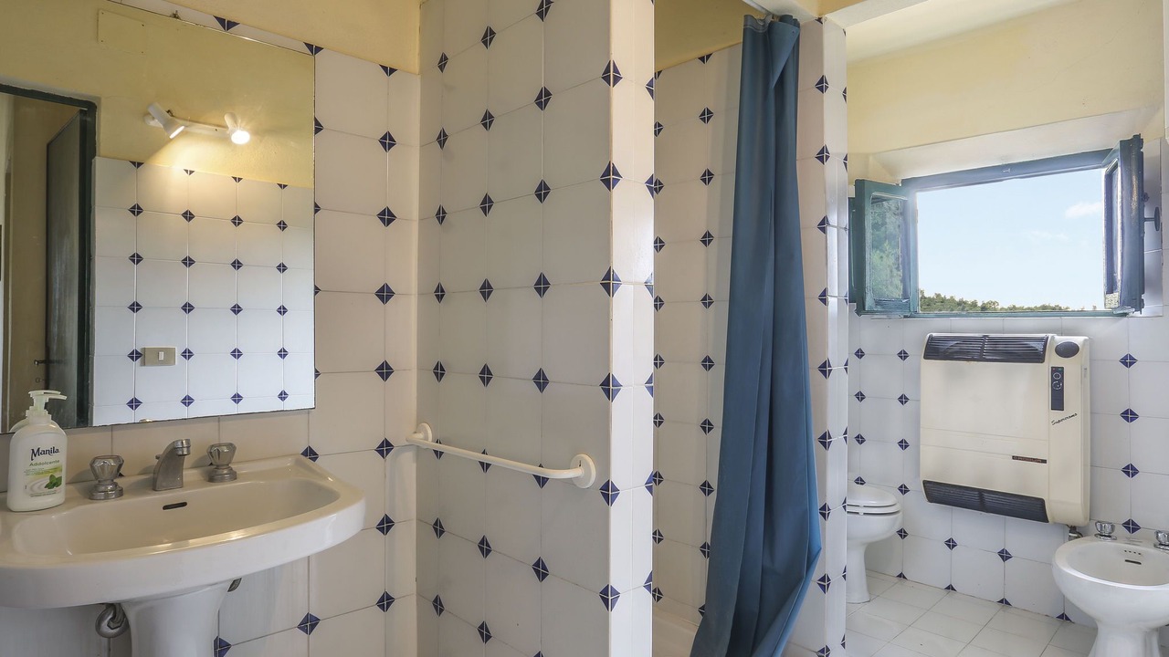 Photo of Bathroom in Palaia