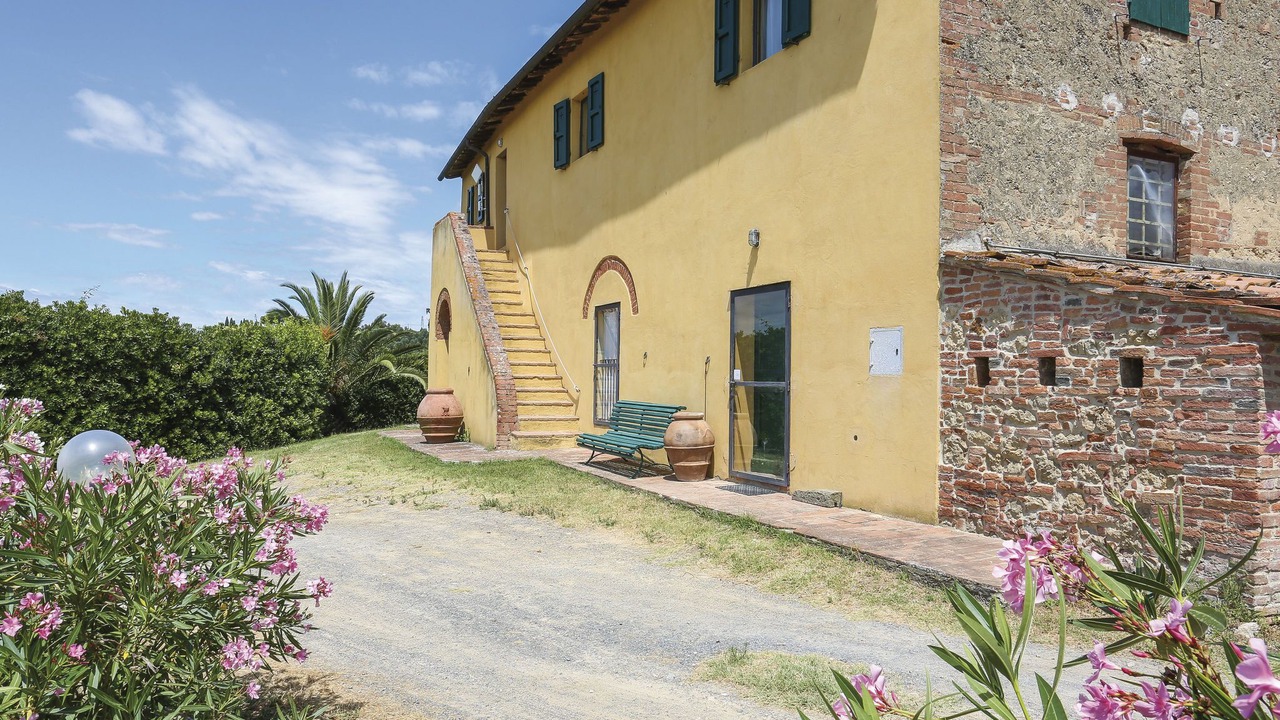 Photo of Others in Palaia