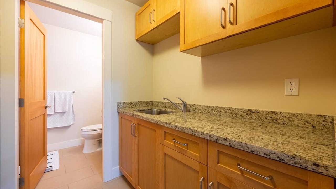 Photo of Bathroom in Canyon Heights