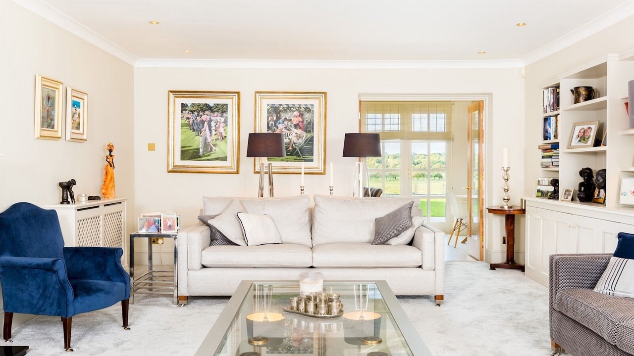 Photo of Livingroom in Tiddington