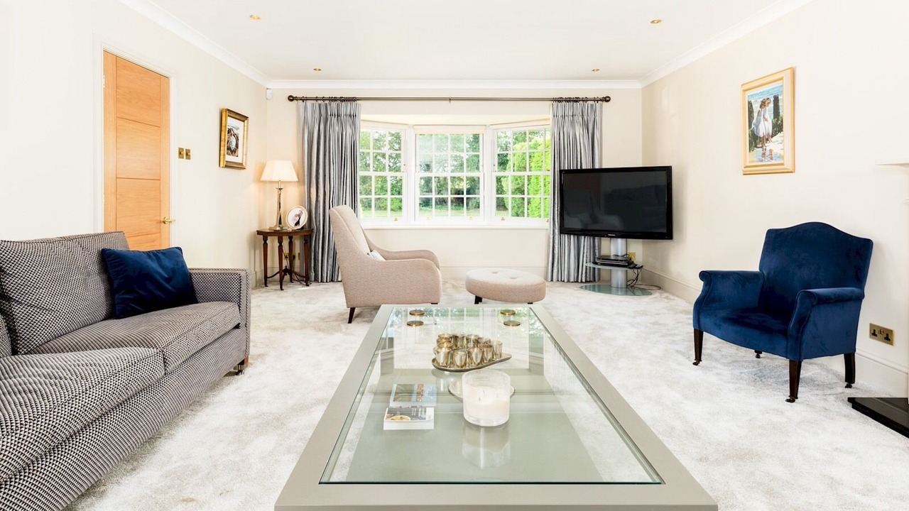 Photo of Livingroom in Tiddington