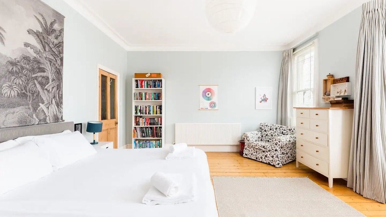 Photo of Bedroom in Leamington Spa