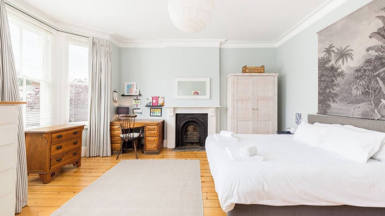 Photo of Bedroom in Leamington Spa