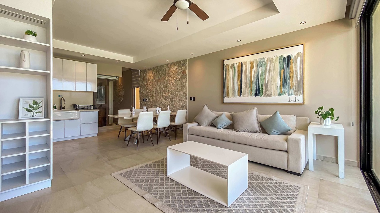 Photo of Livingroom in Salinas