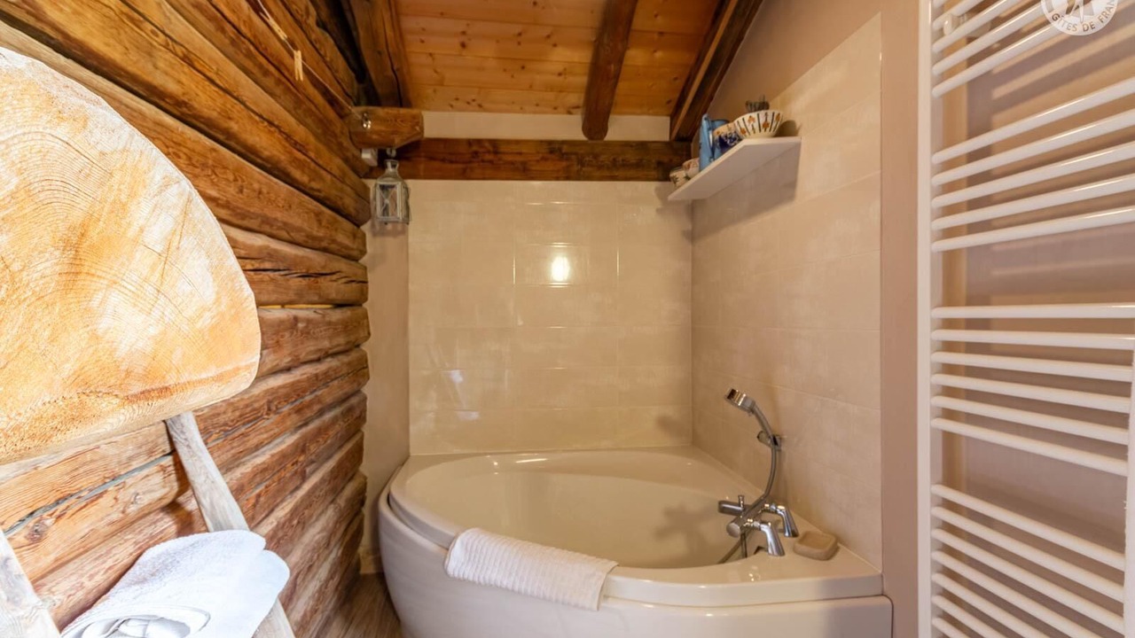 Photo of Bathroom in Hauteluce
