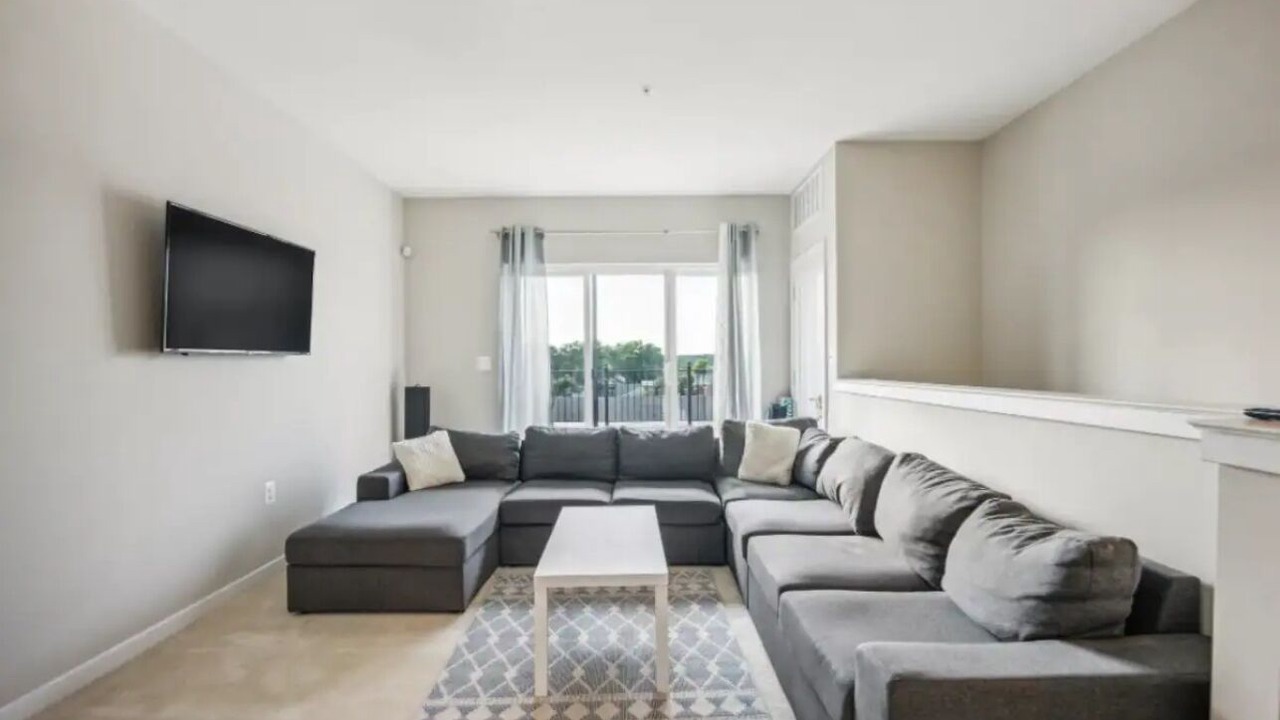Photo of Livingroom in Central Northeast