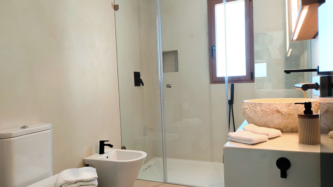 Photo of Bathroom in Alporchinhos