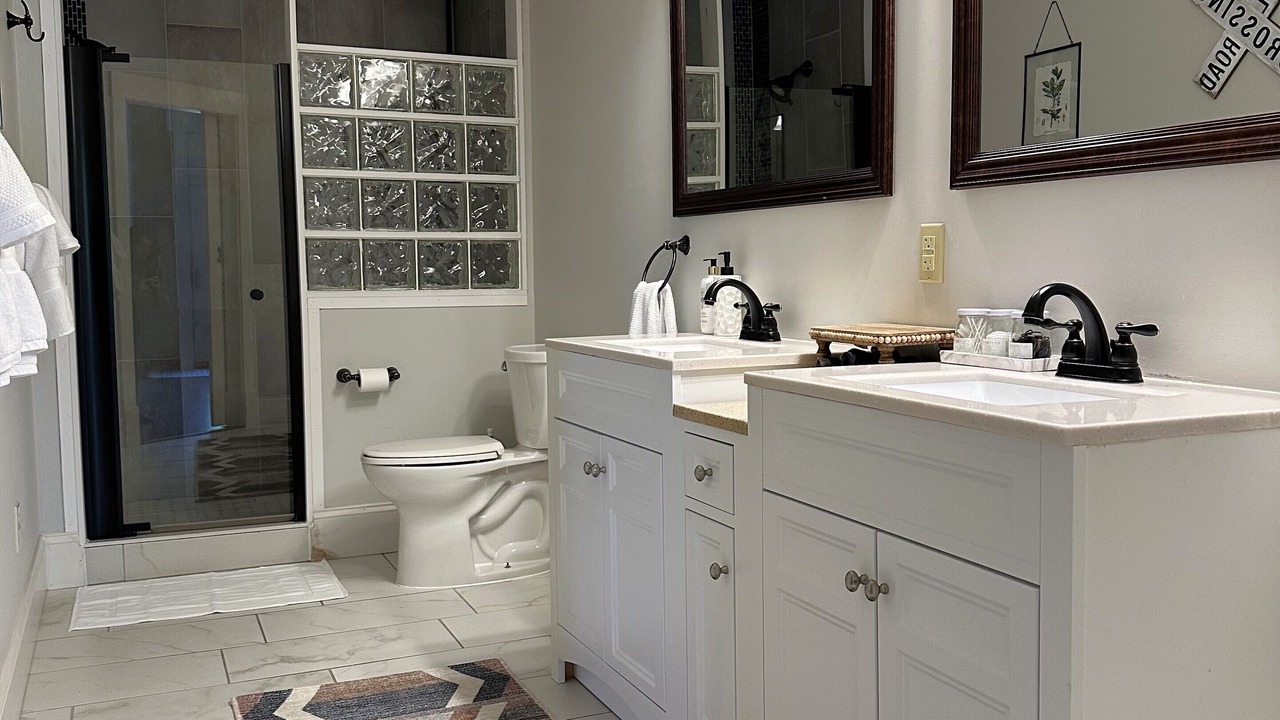 Photo of Bathroom in Spencer