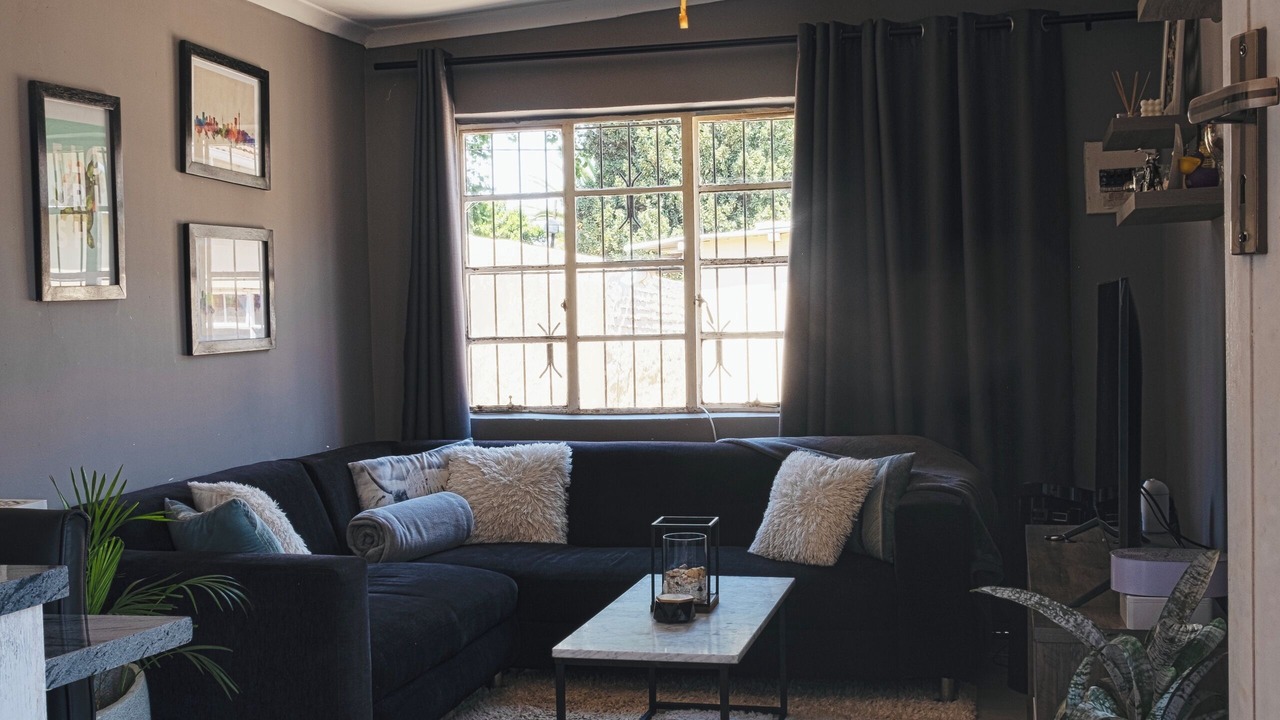 Photo of Livingroom in Constantia Kloof