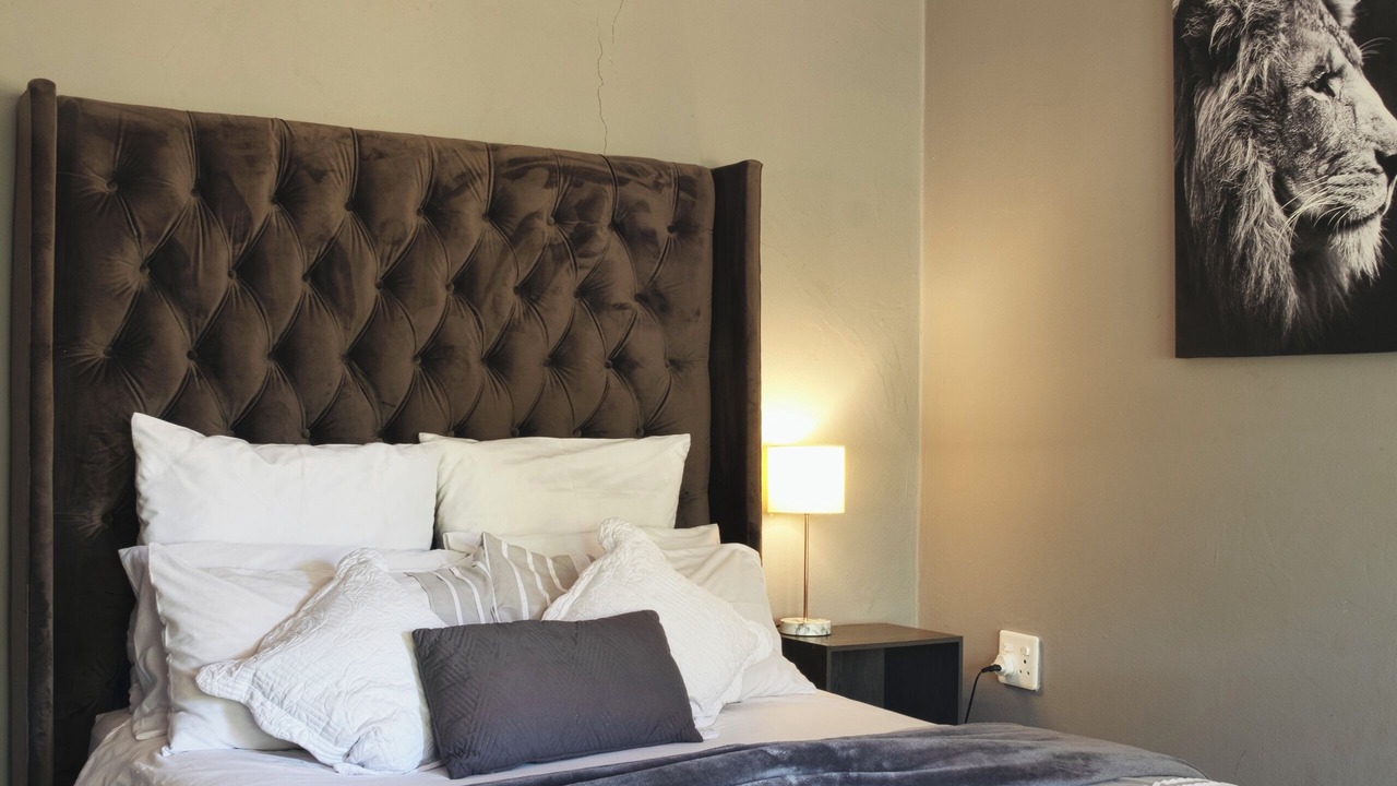 Photo of Bedroom in Constantia Kloof