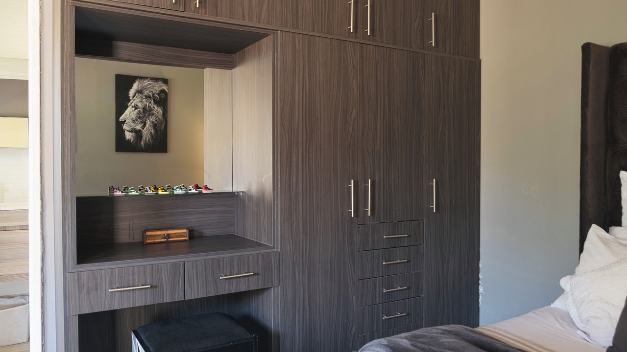 Photo of Bedroom in Constantia Kloof