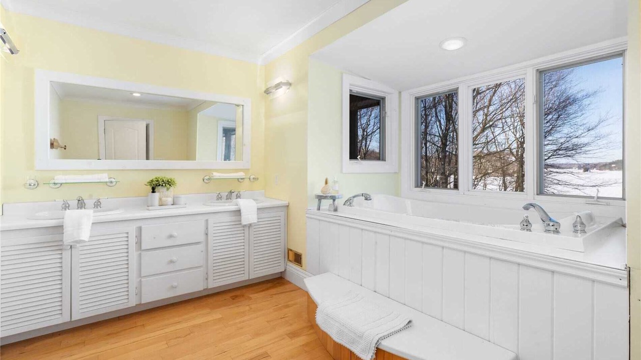 Photo of Bathroom in Ryerson