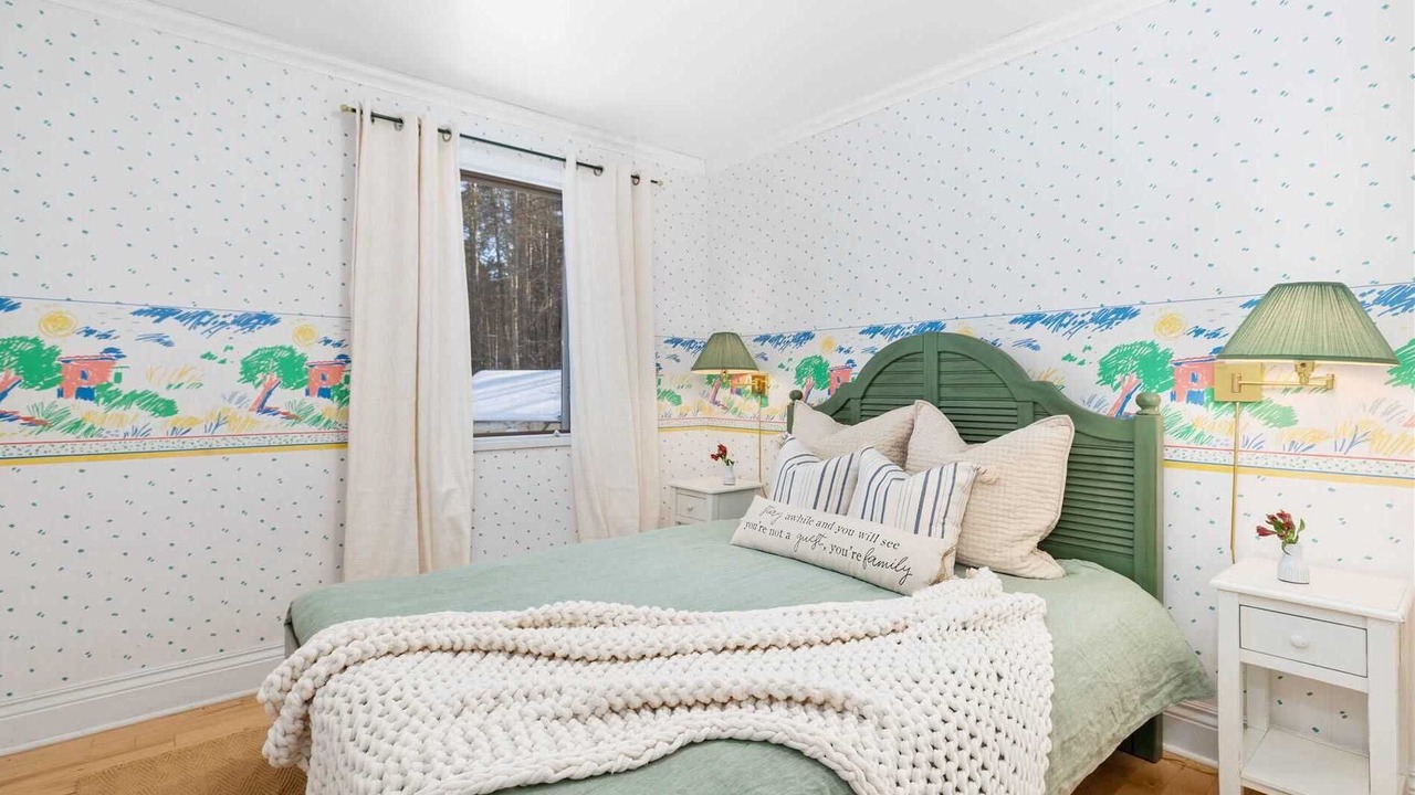 Photo of Bedroom in Ryerson