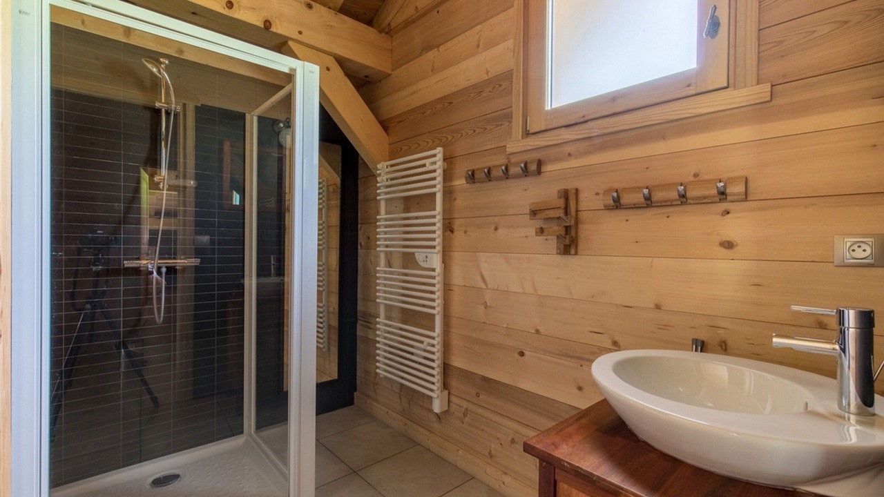 Photo of Bathroom in Hauteluce